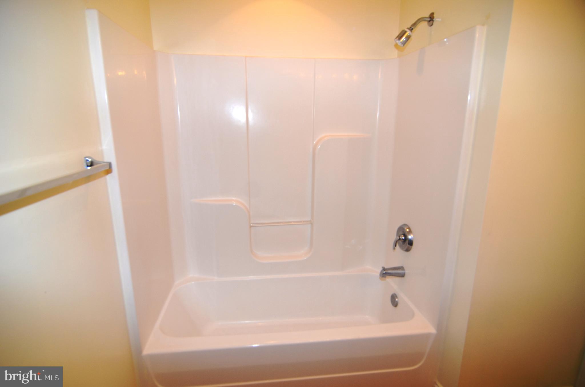 AGRICOPIA - Residential Lease