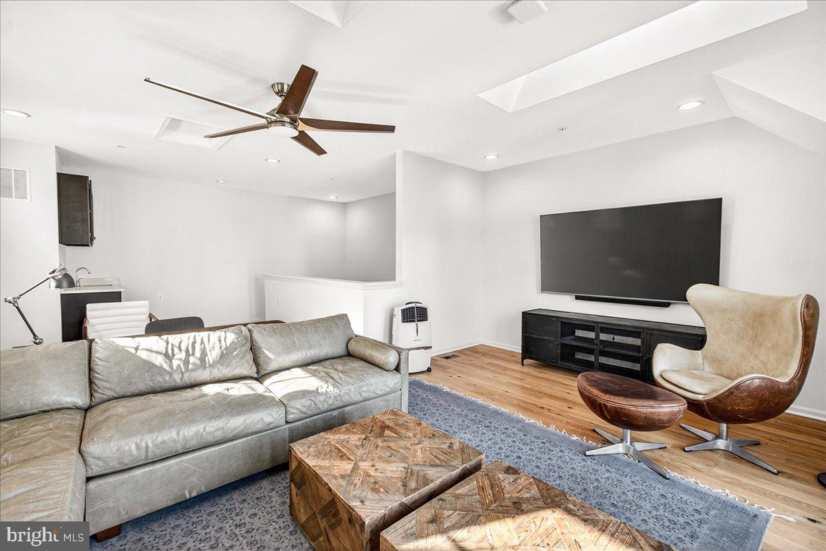 EASTCHURCH - Residential