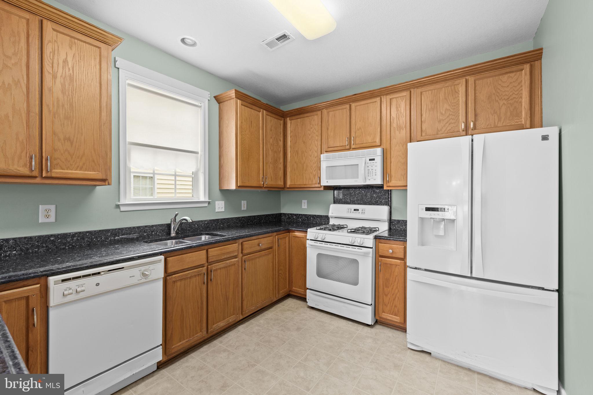 LEGACY WOODS - Residential