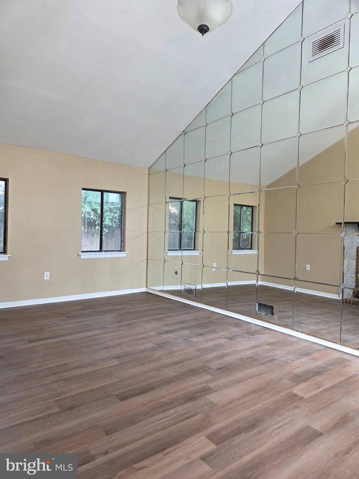 415 ASHLAND AVENUE 7