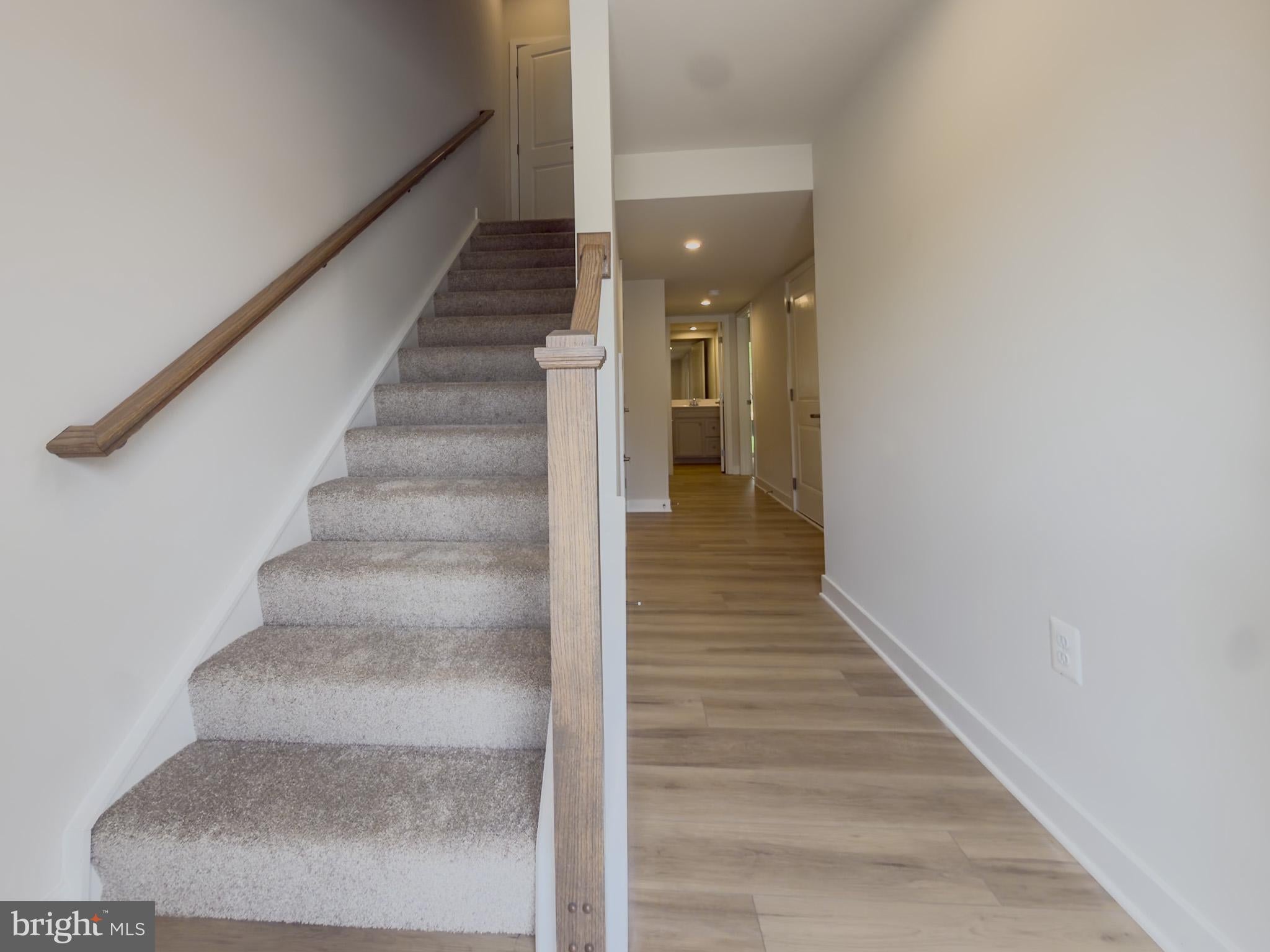 6737 SHELTON LANE