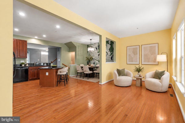 1141 WILBERFORCE CT, CAPITOL HEIGHTS, MD 20743 - Image d3de1c4a5b033c19f6b01002b8641ca6/2241365556