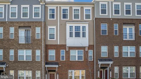 Photo of 3821 Richmond Run #141, UPPER MARLBORO, MD 20772 (MLS # MDPG2199756)