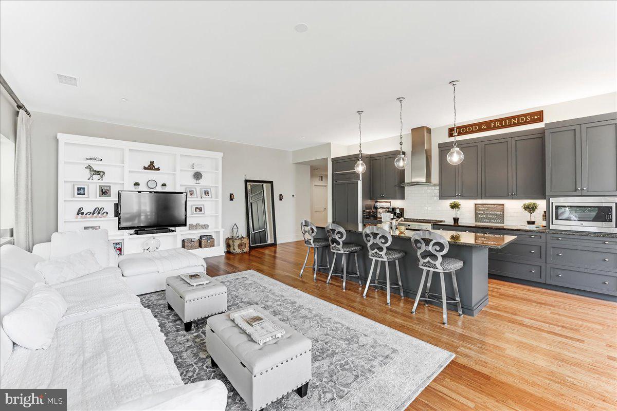 PEMBROKE NORTH - Residential