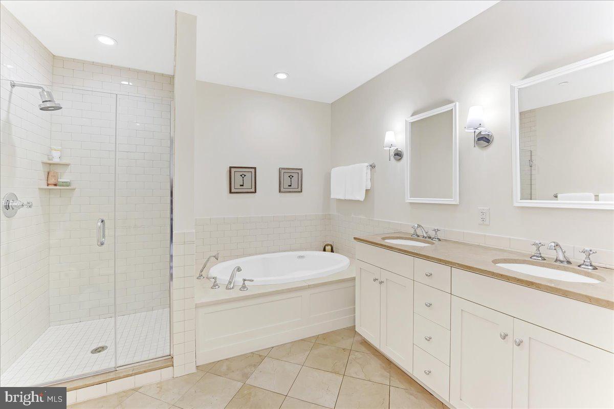 PEMBROKE NORTH - Residential