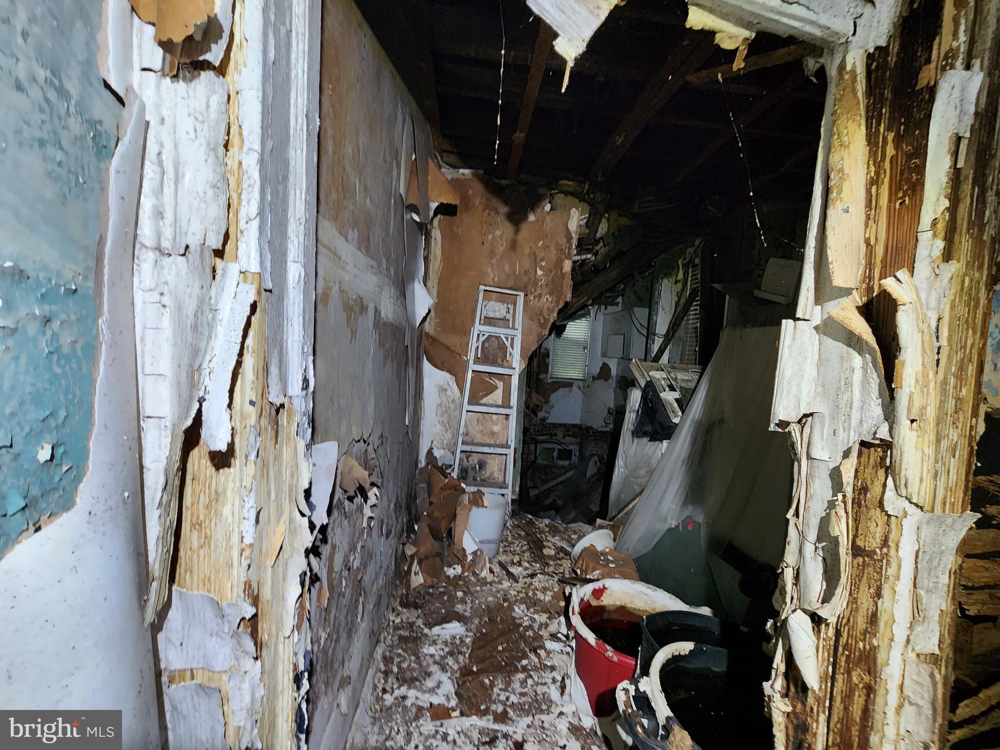 MIDTOWN EDMONDSON - Residential