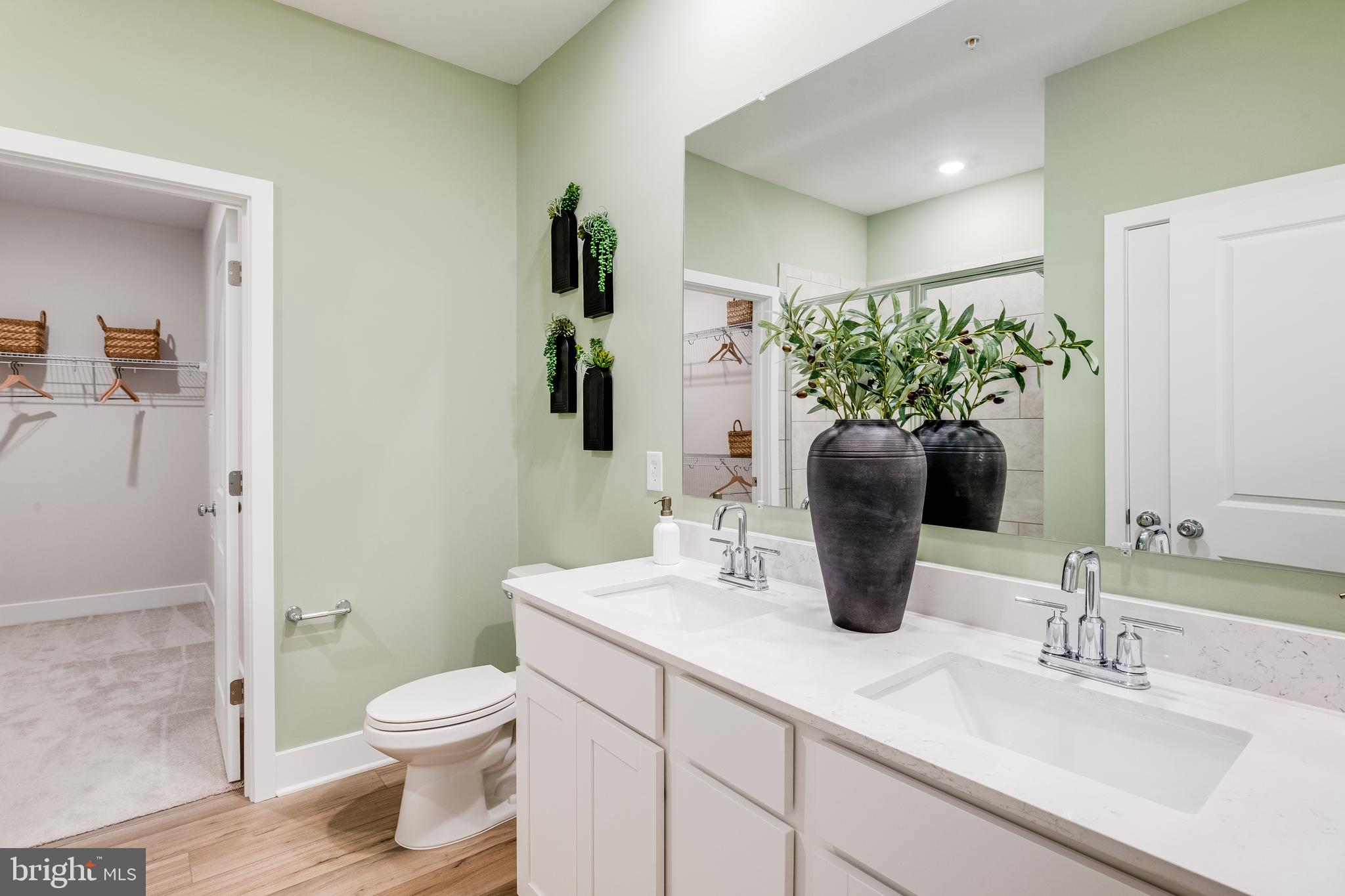 SOMERTON CHASE - Residential