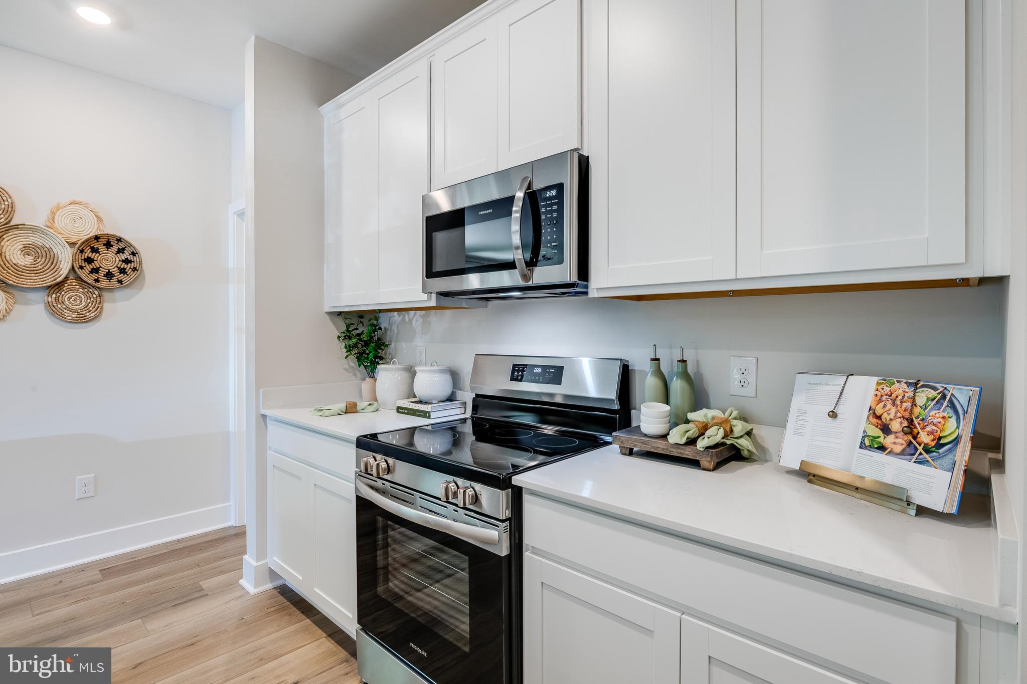 SOMERTON CHASE - Residential