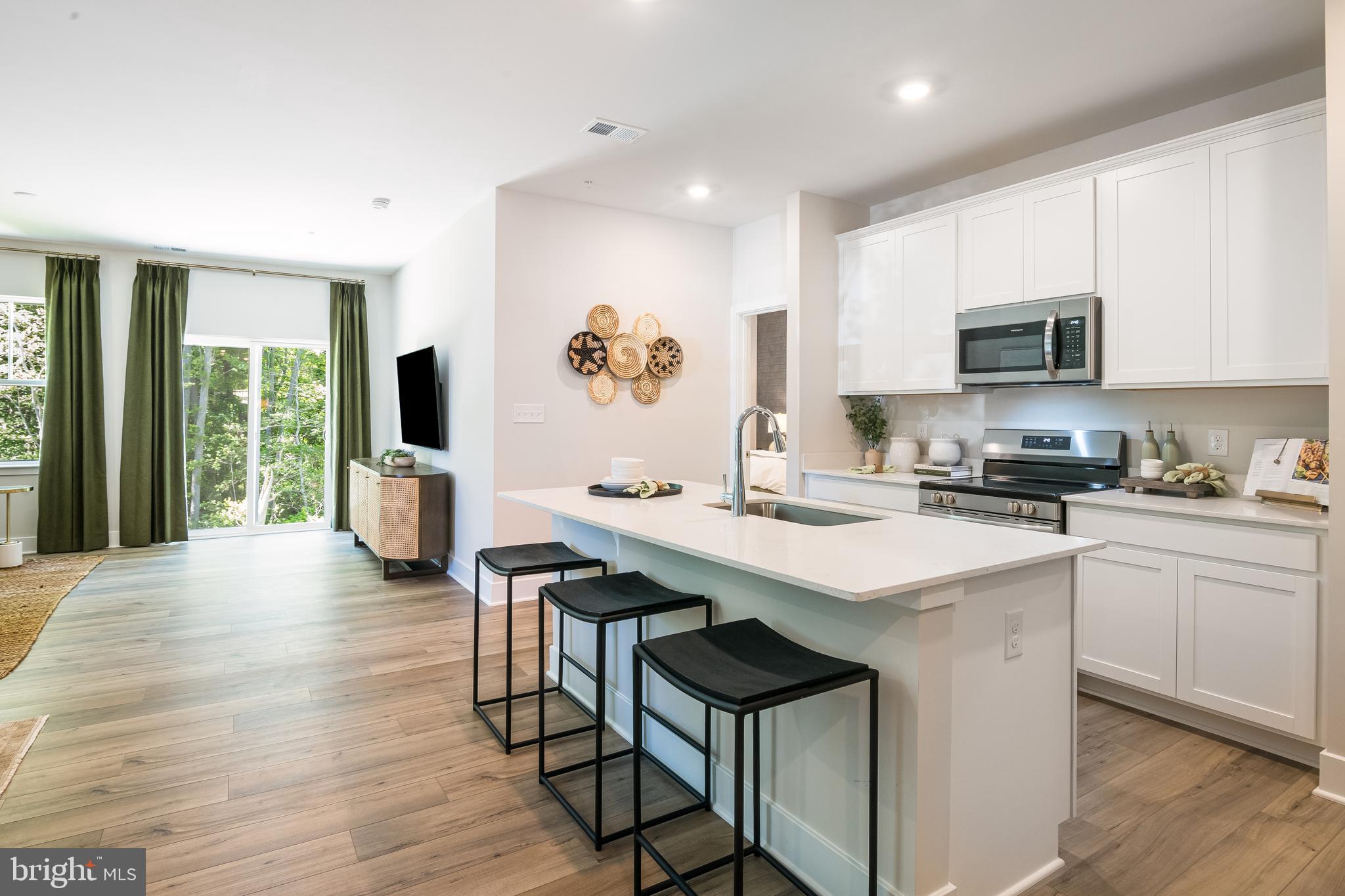 SOMERTON CHASE - Residential