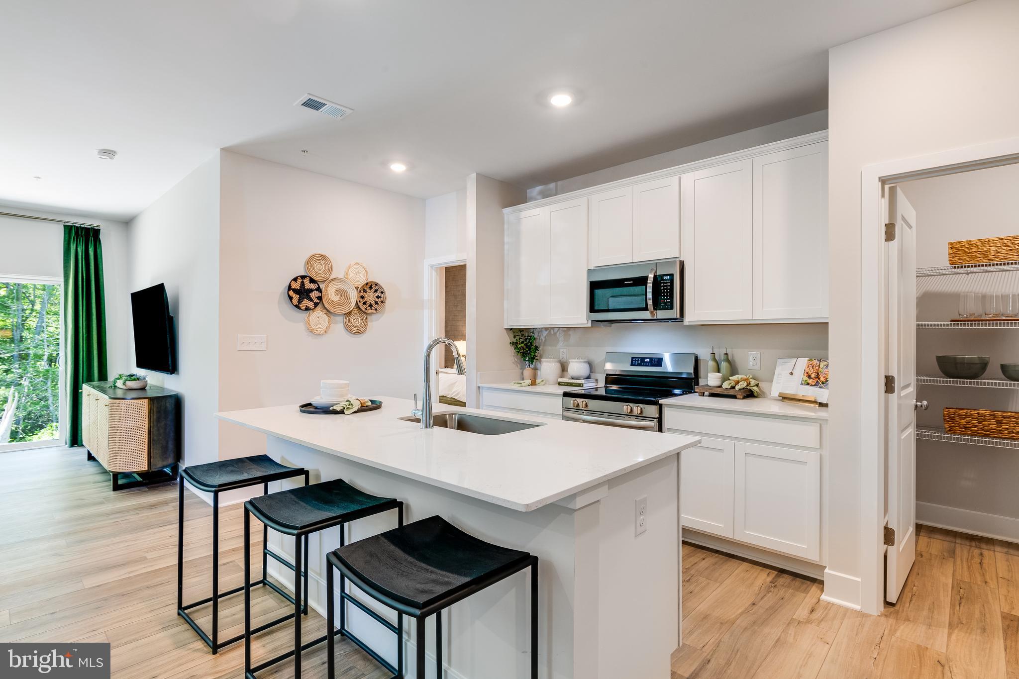 SOMERTON CHASE - Residential