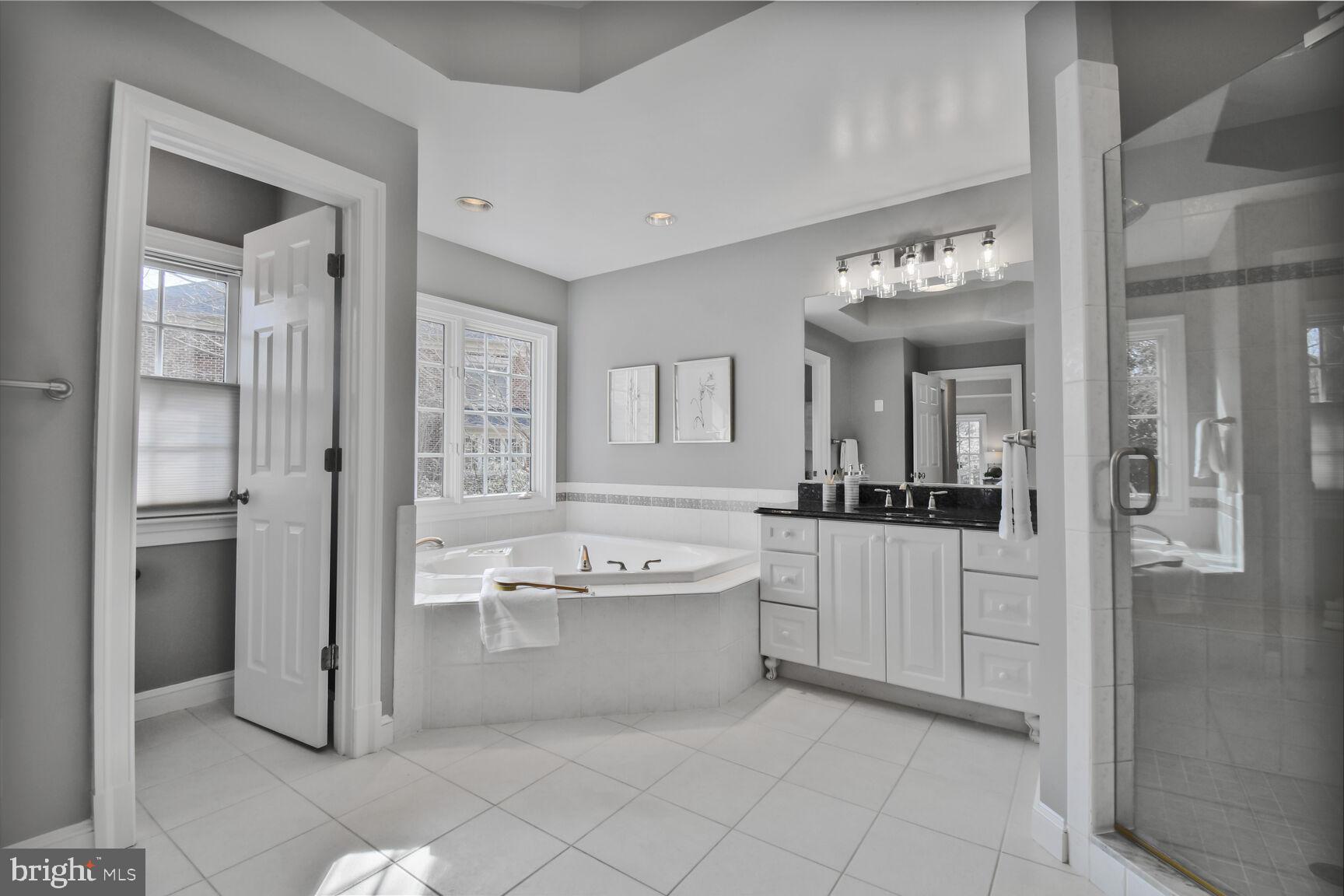 LORCOM RIDGE - Residential