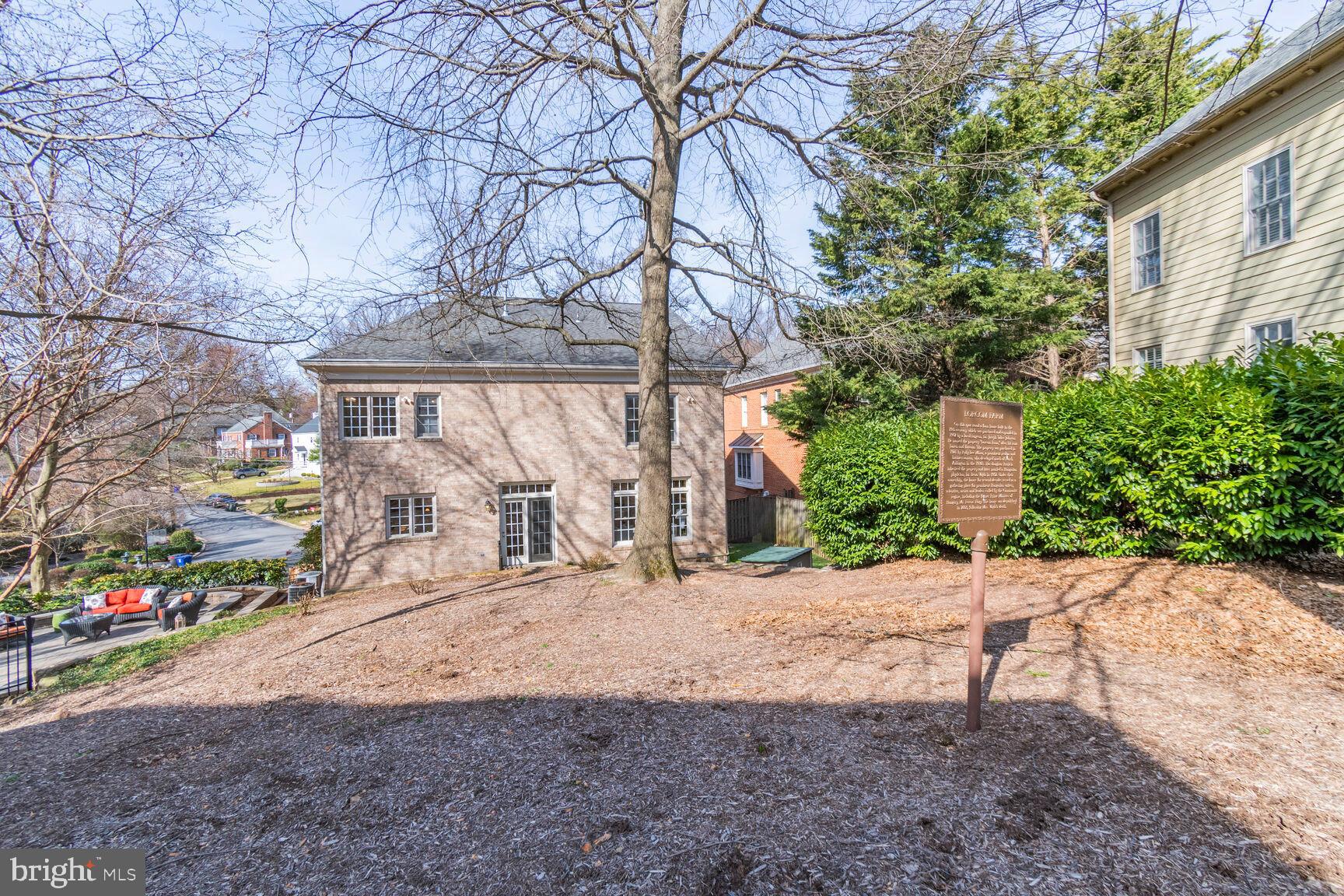 LORCOM RIDGE - Residential