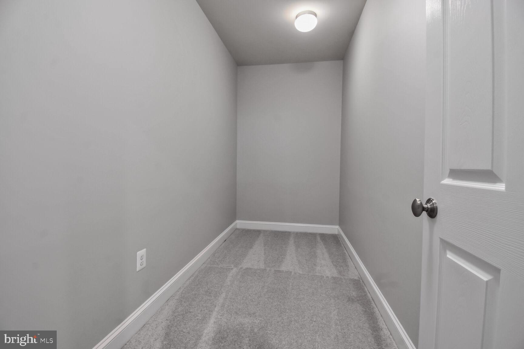 LORCOM RIDGE - Residential