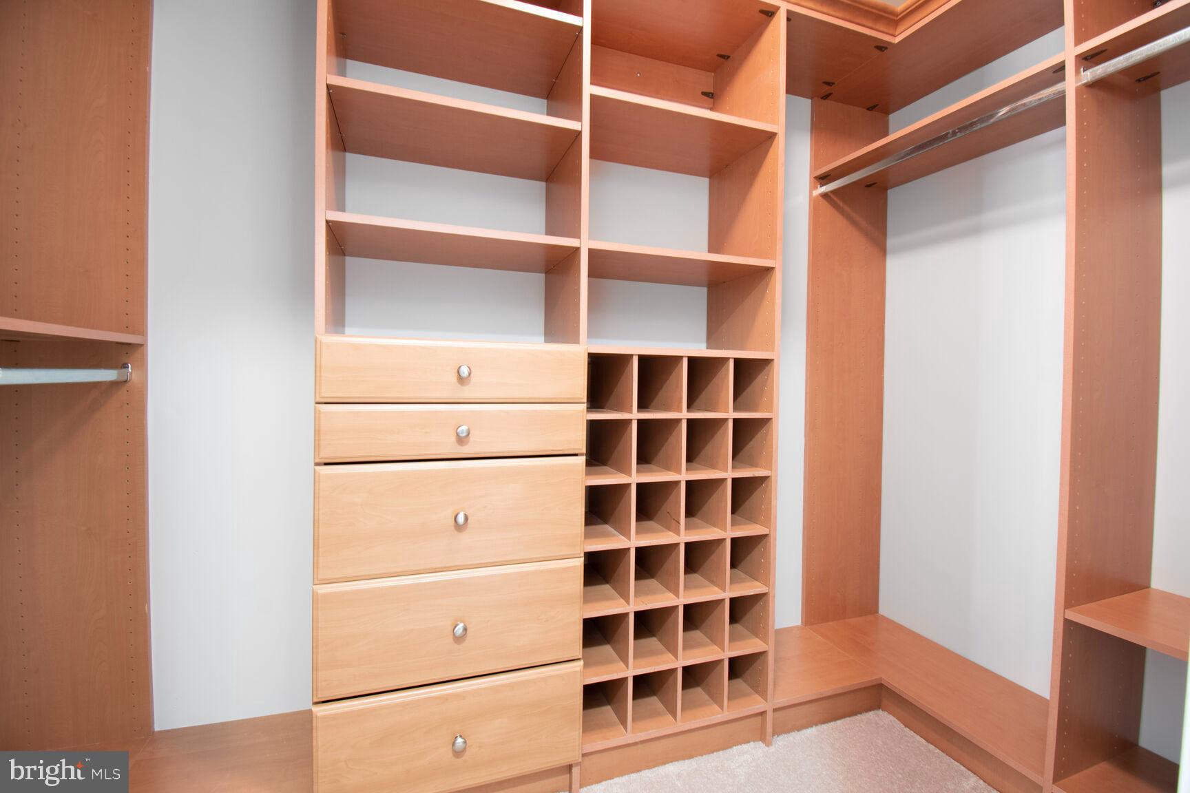 LORCOM RIDGE - Residential