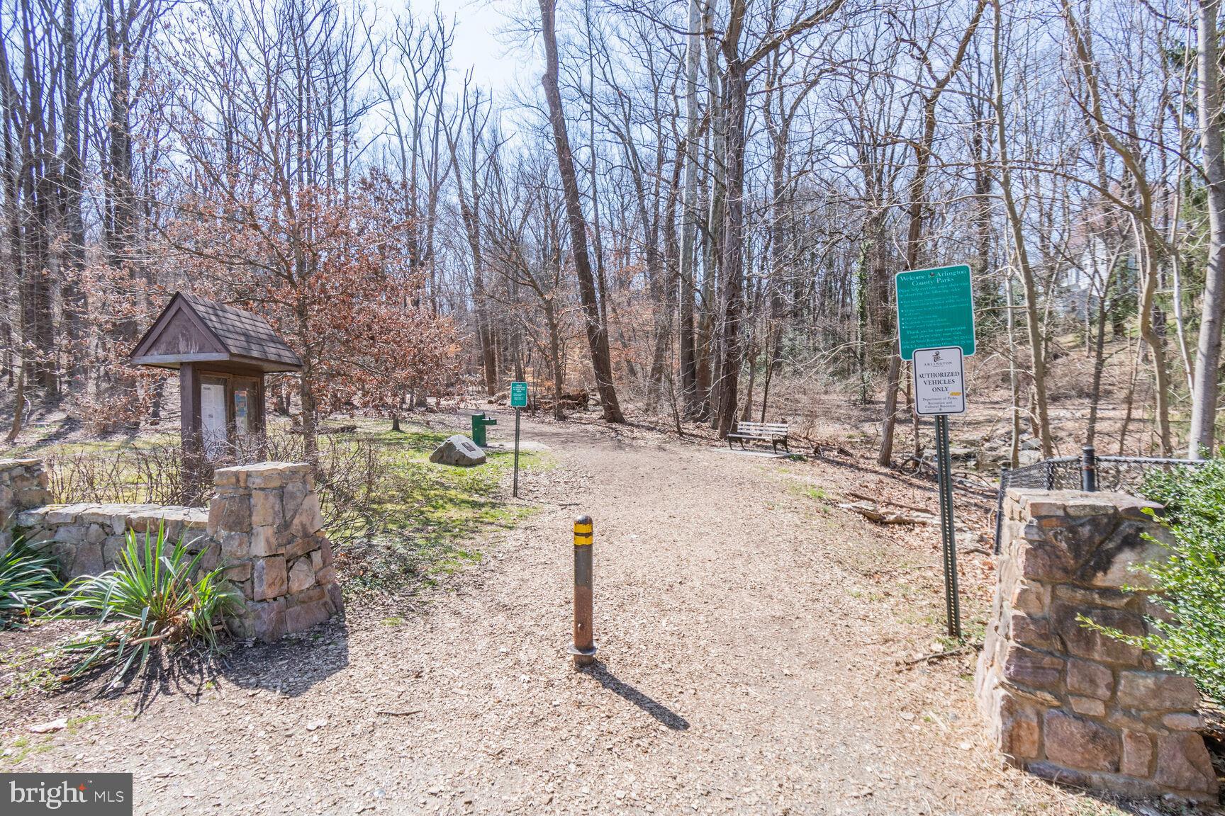 LORCOM RIDGE - Residential