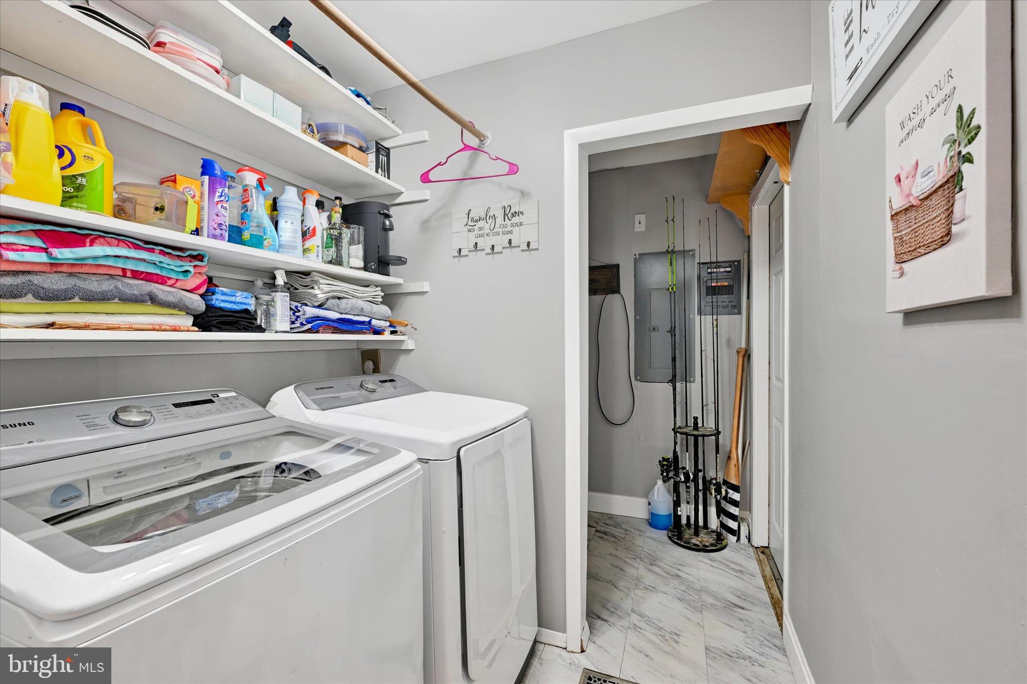 RUMSEY ISLAND - Residential