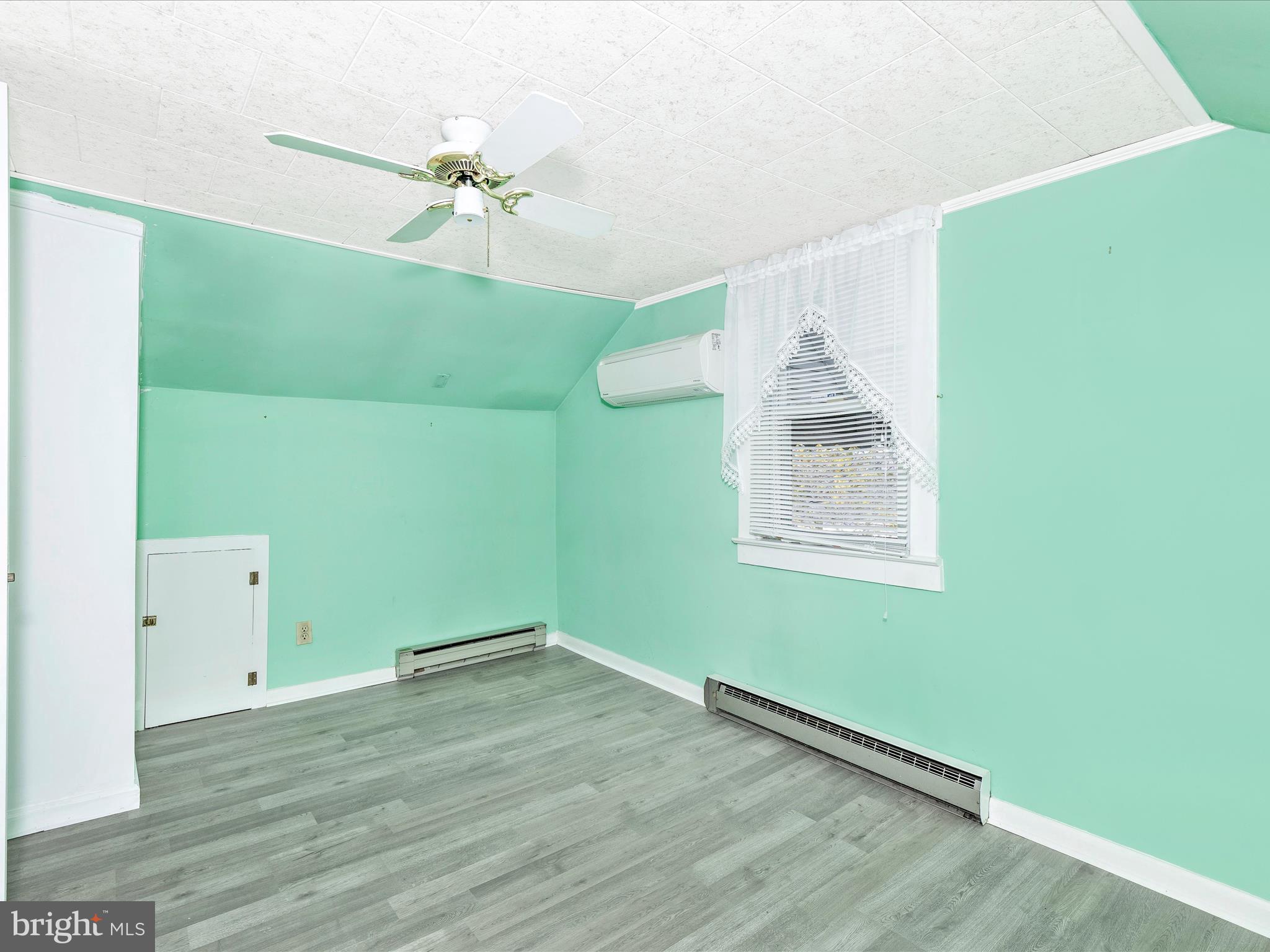 BRUNSWICK - Residential