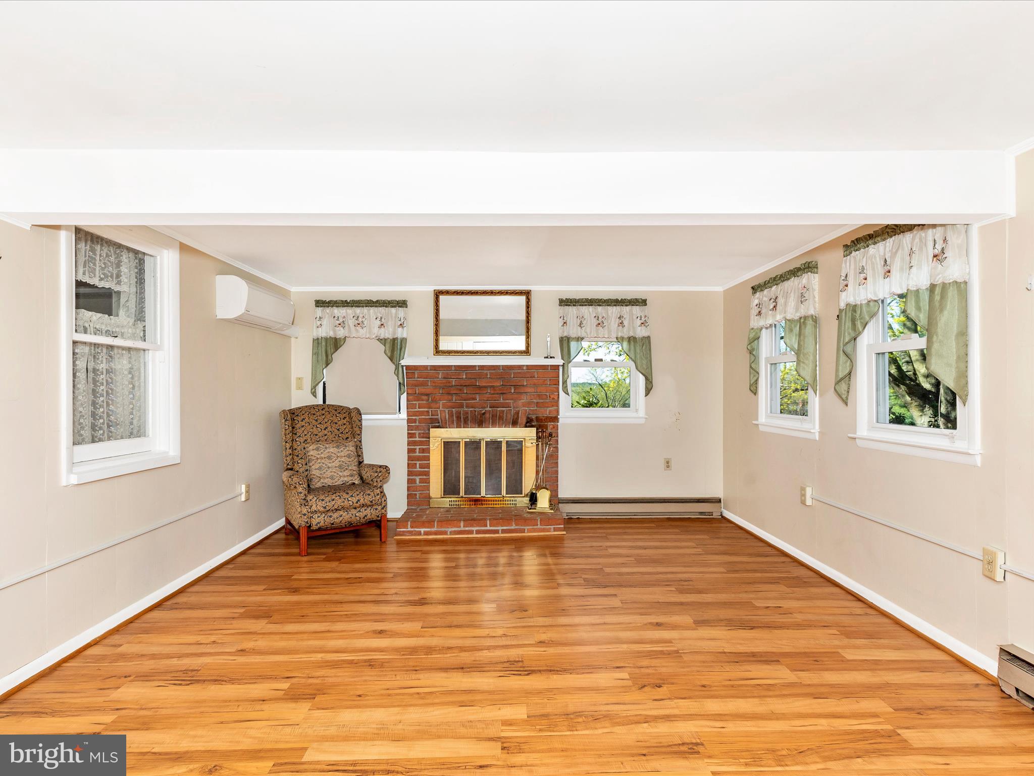 BRUNSWICK - Residential