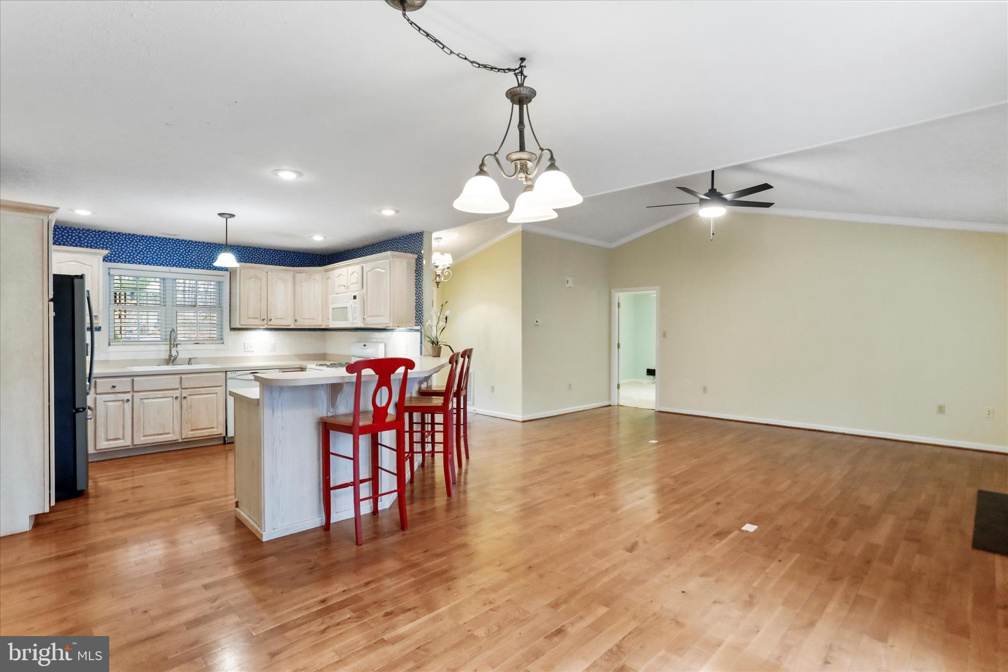 HICKORY CORNER - Residential