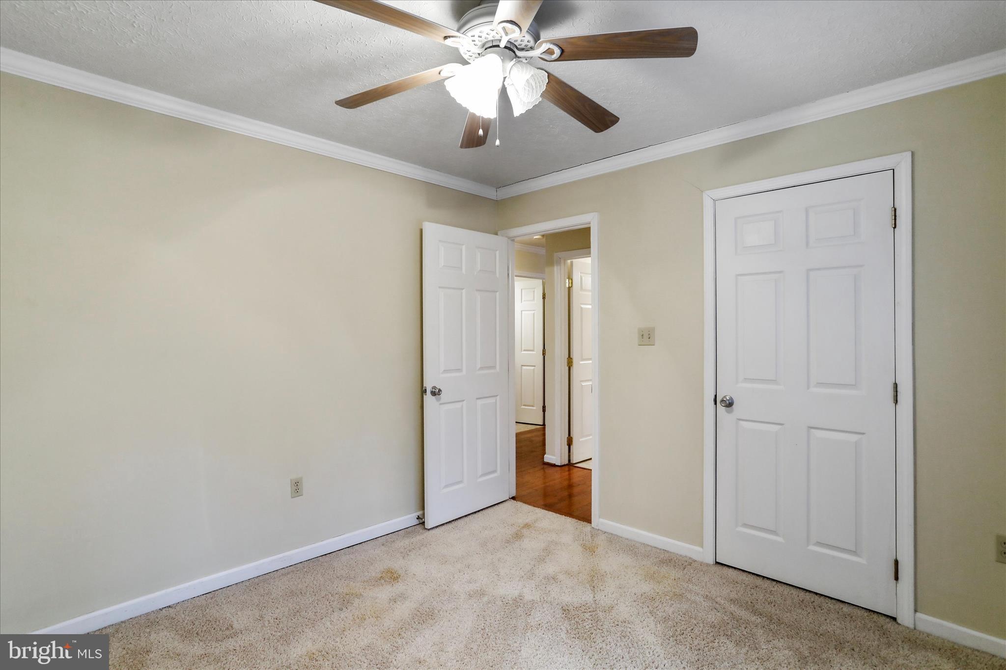 HICKORY CORNER - Residential