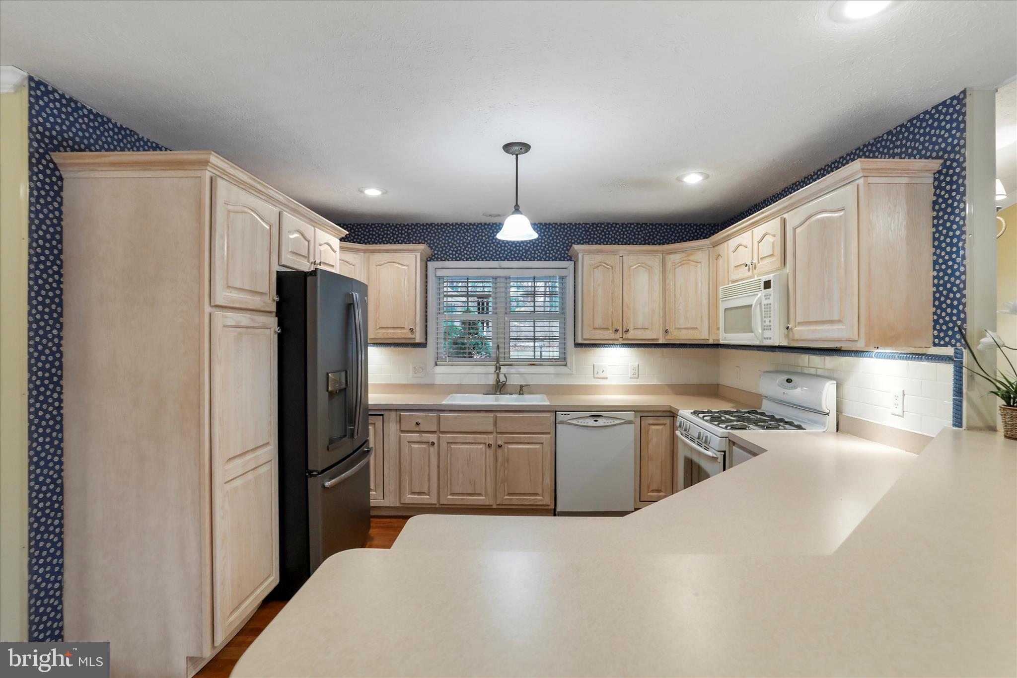 HICKORY CORNER - Residential