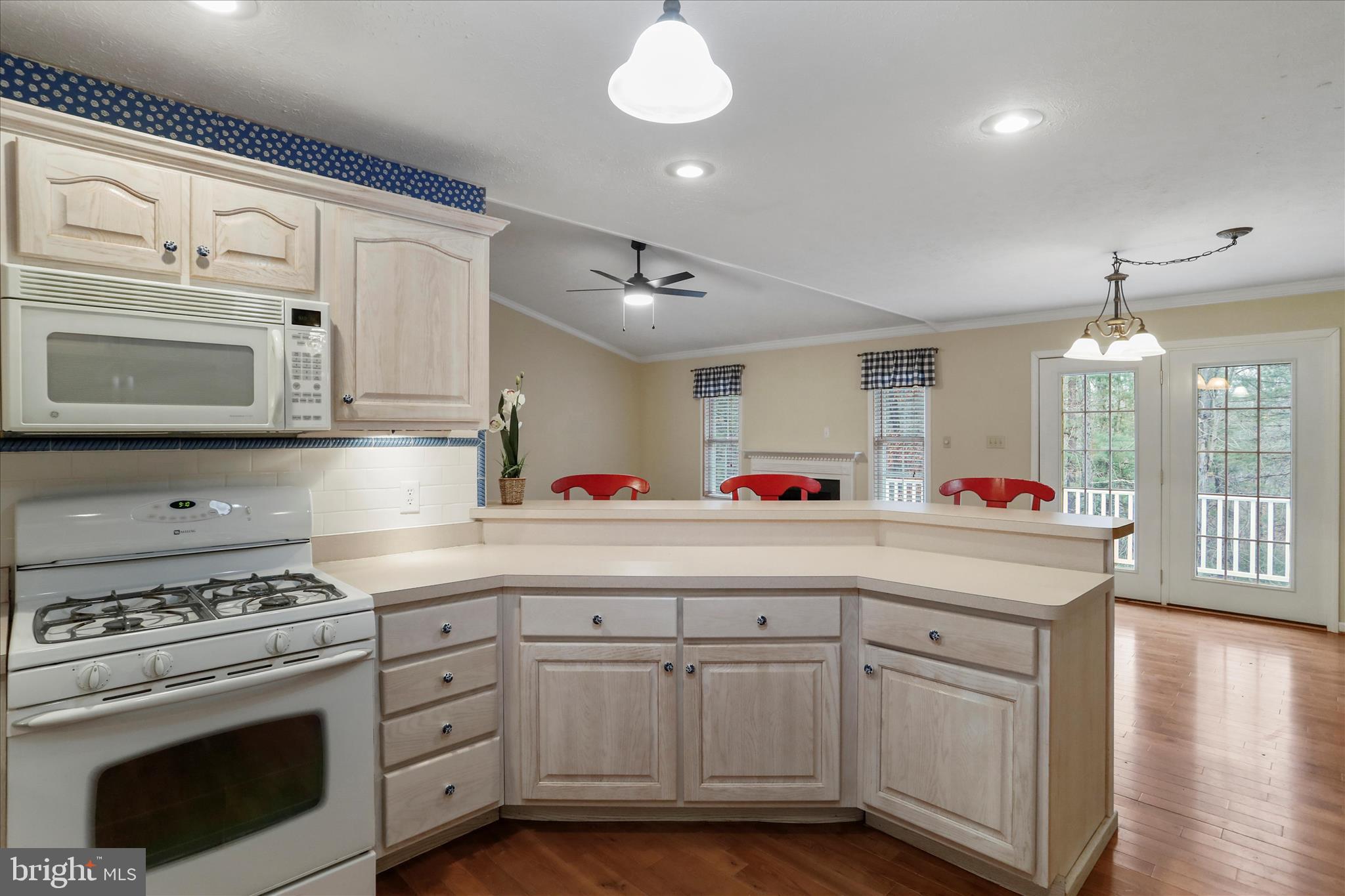 HICKORY CORNER - Residential