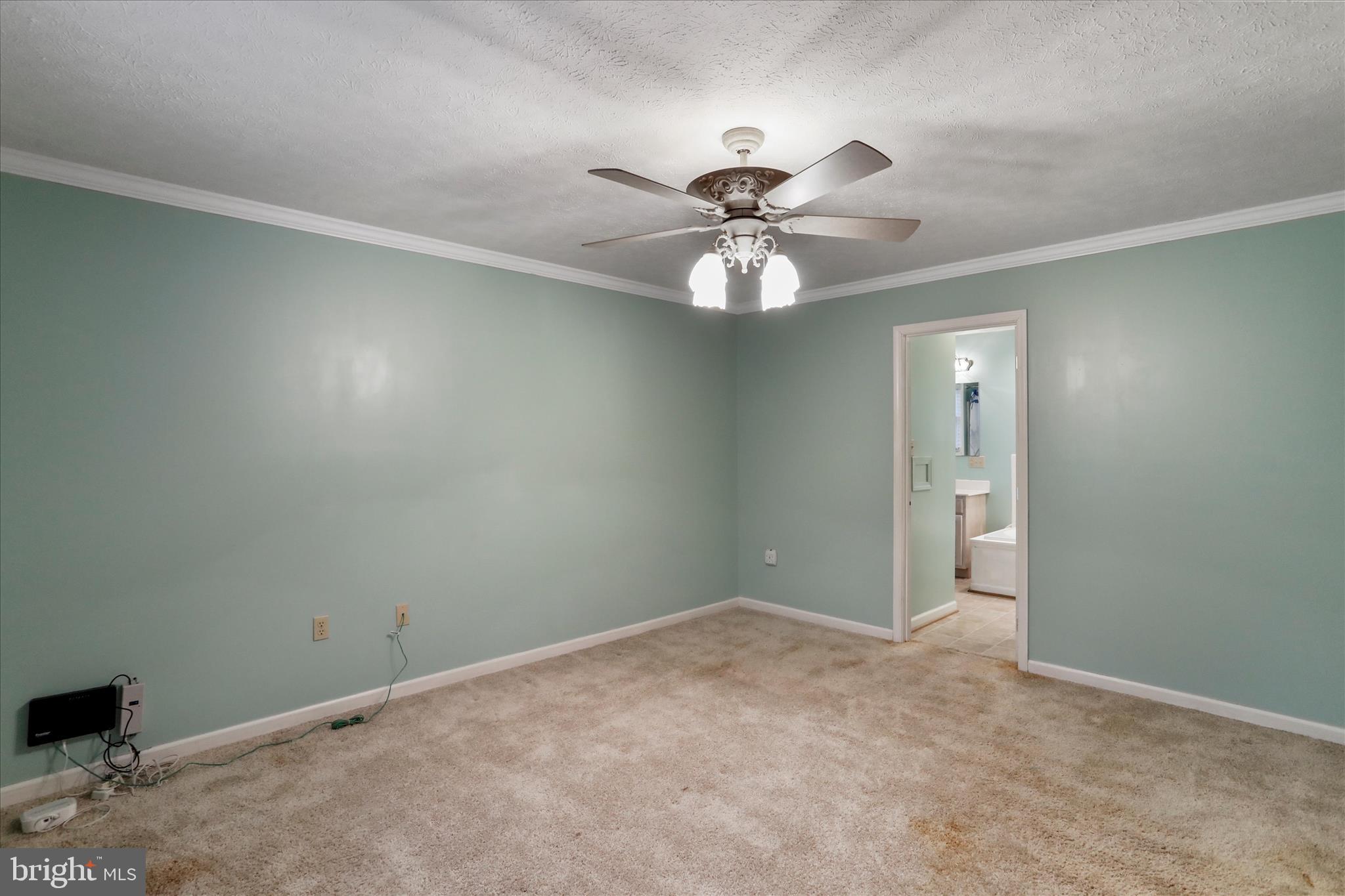 HICKORY CORNER - Residential