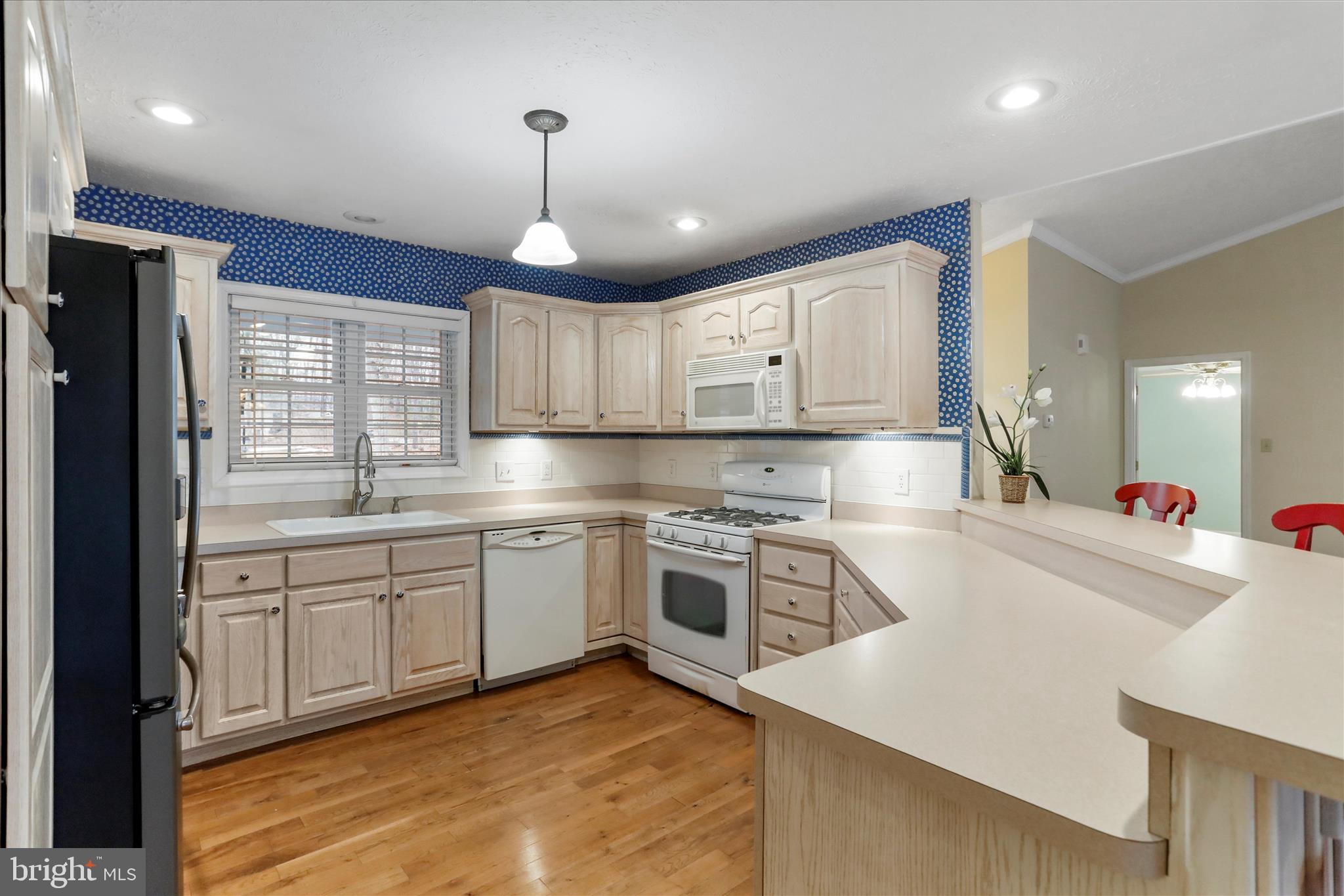 HICKORY CORNER - Residential