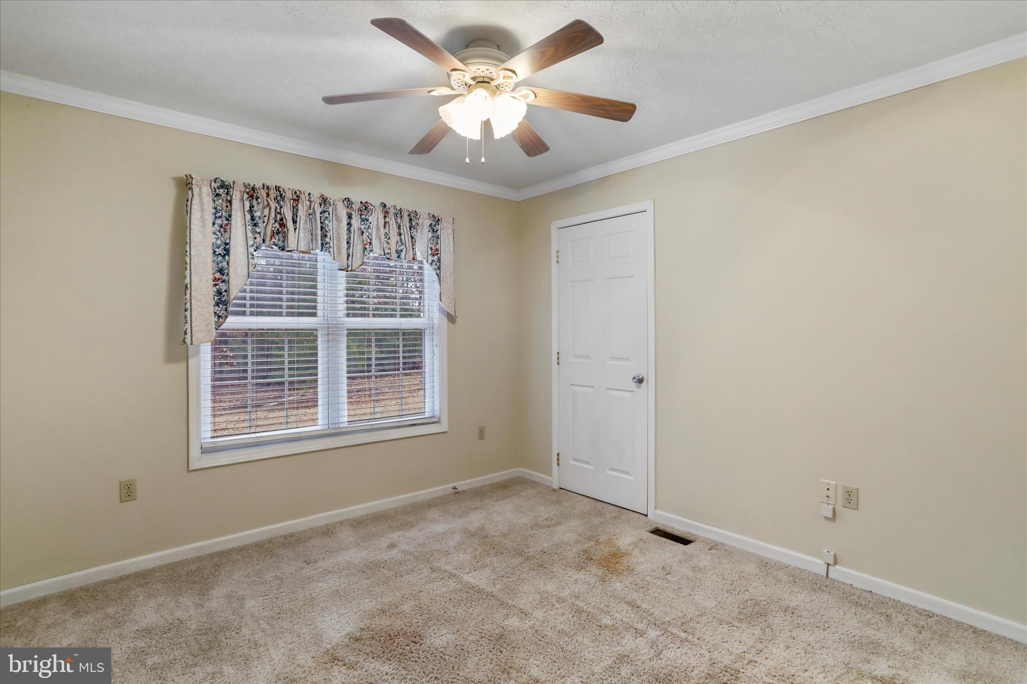 HICKORY CORNER - Residential