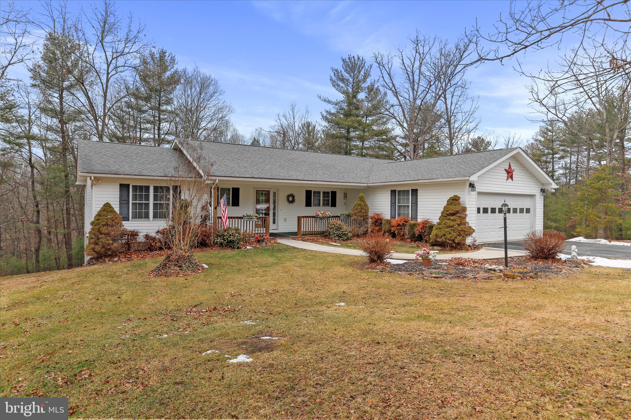 HICKORY CORNER - Residential