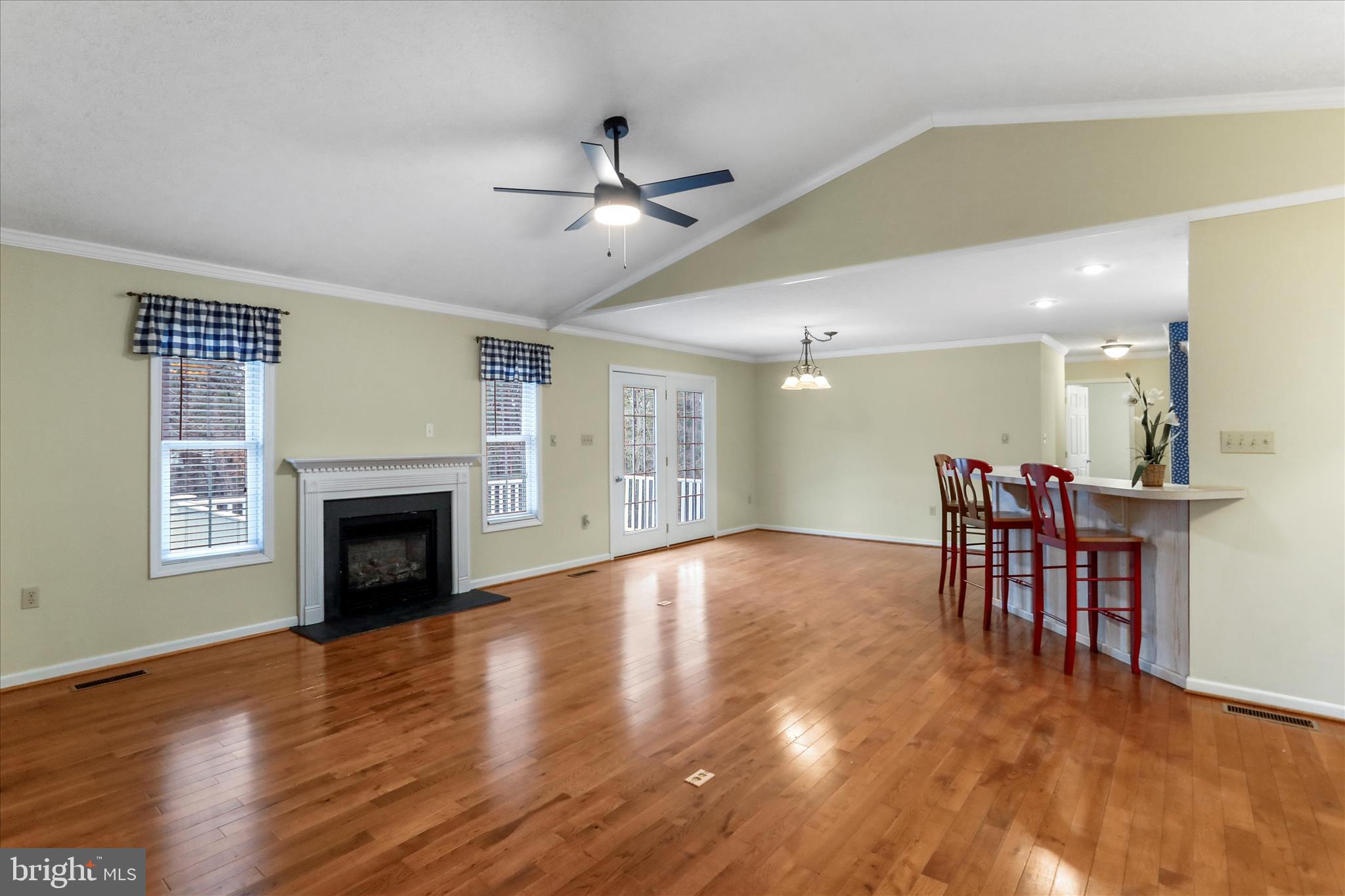 HICKORY CORNER - Residential