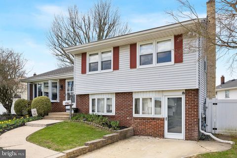Homes For Sale - 8 Toby Lane<br/> HAMILTON, NJ 08620