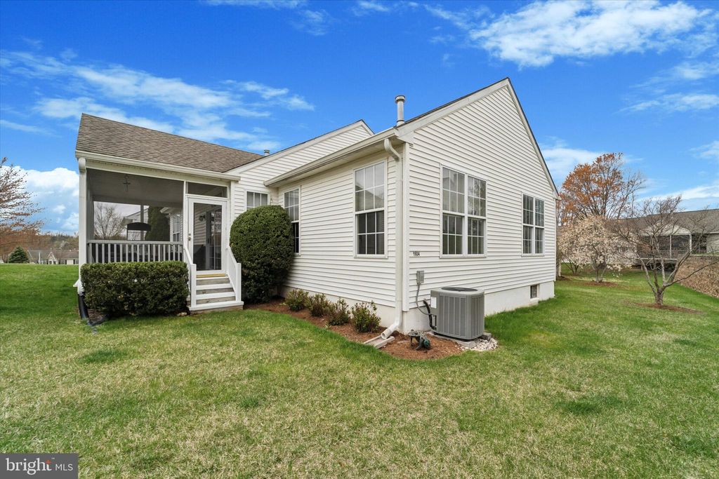 Photo of 1604 E Fox Brushs Way, GLEN MILLS, PA 19342 (MLS # PADE2099096)