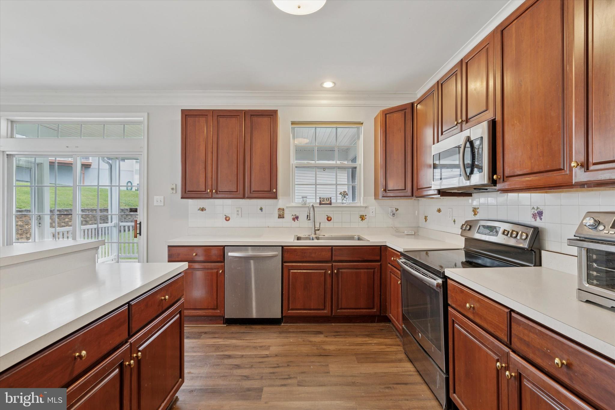 FOX HILL FARM - Residential