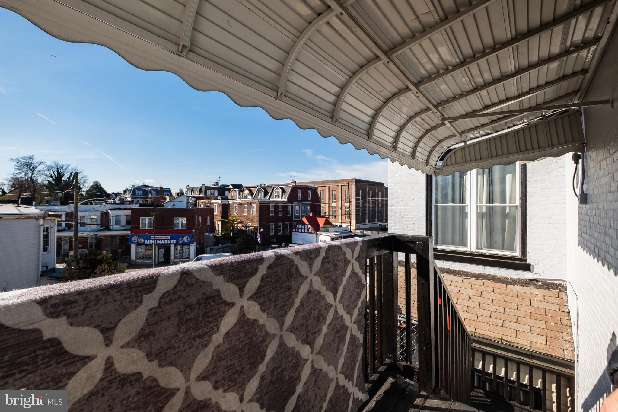 FRANKFORD - Commercial Sale