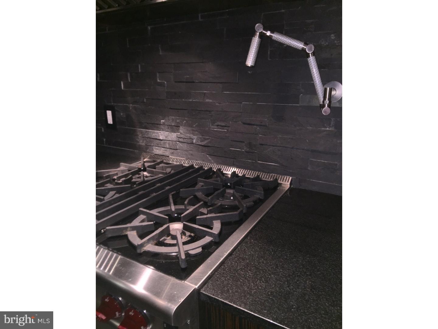 OLD CITY - Residential Lease