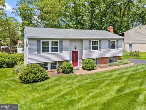 9366 FERNWOOD COURT MANASSAS VA 20110