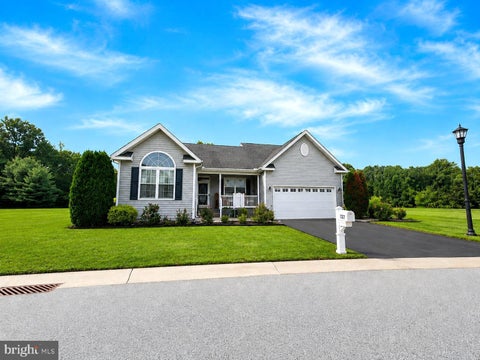 Homes For Sale - 137 Waters Edge Dr Dr<br/> DOVER, DE 19904