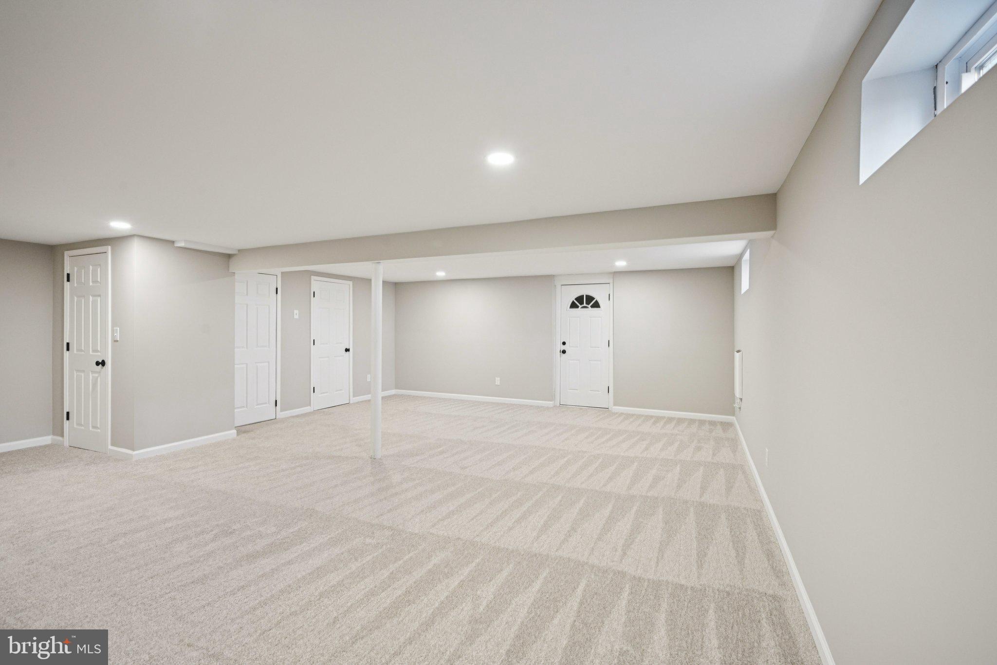 WOODMONT - Residential