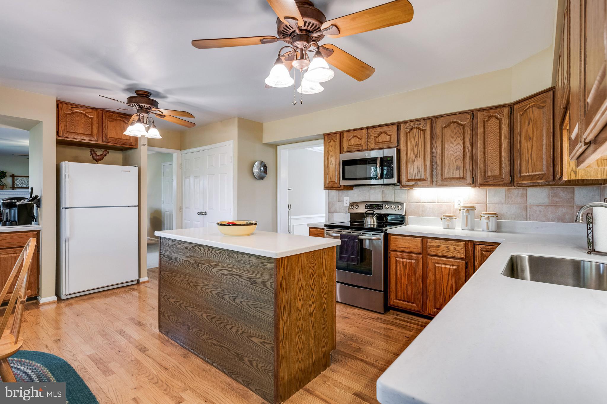 ENGLISH MEADOWS - Residential