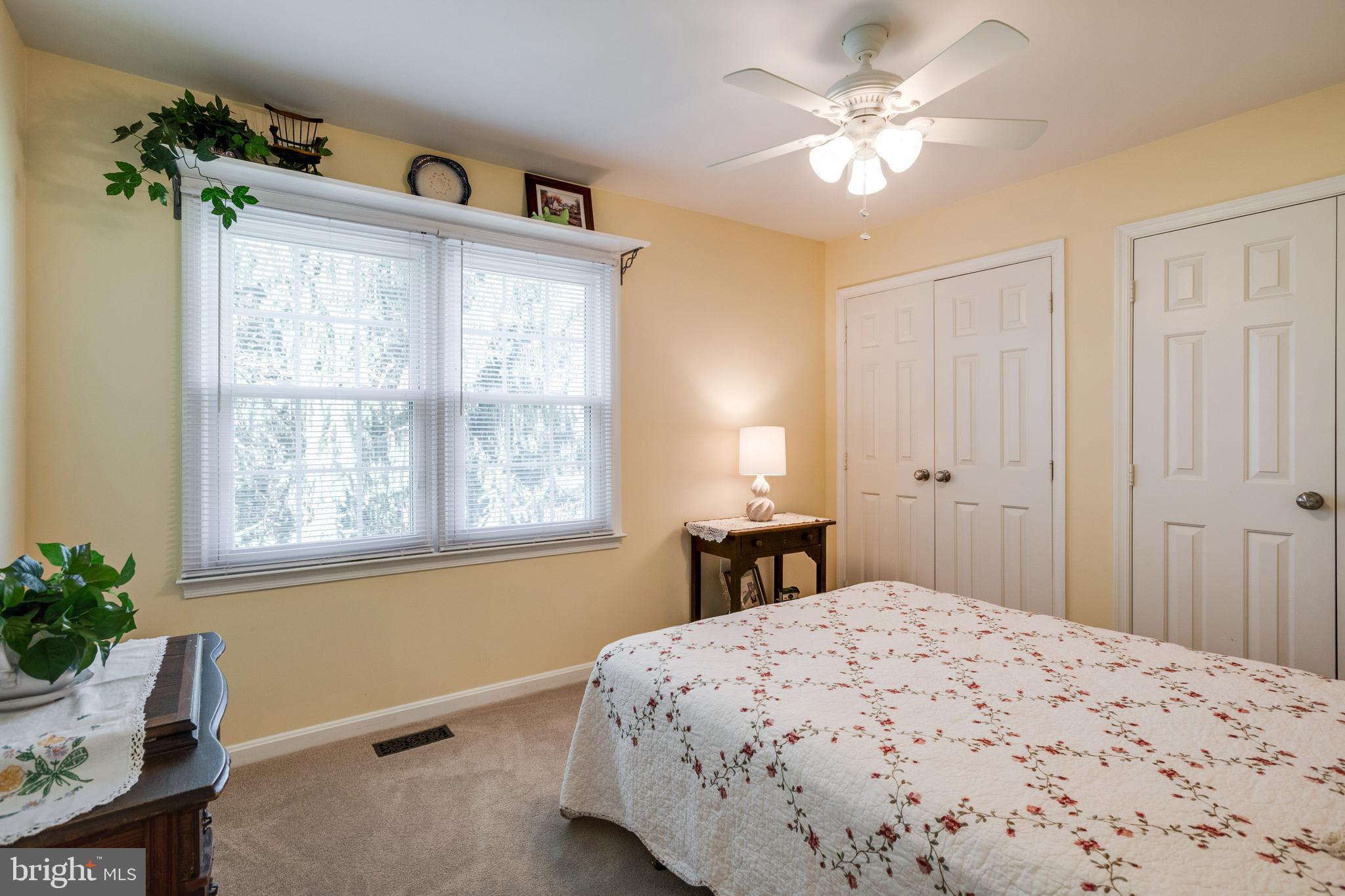 ENGLISH MEADOWS - Residential