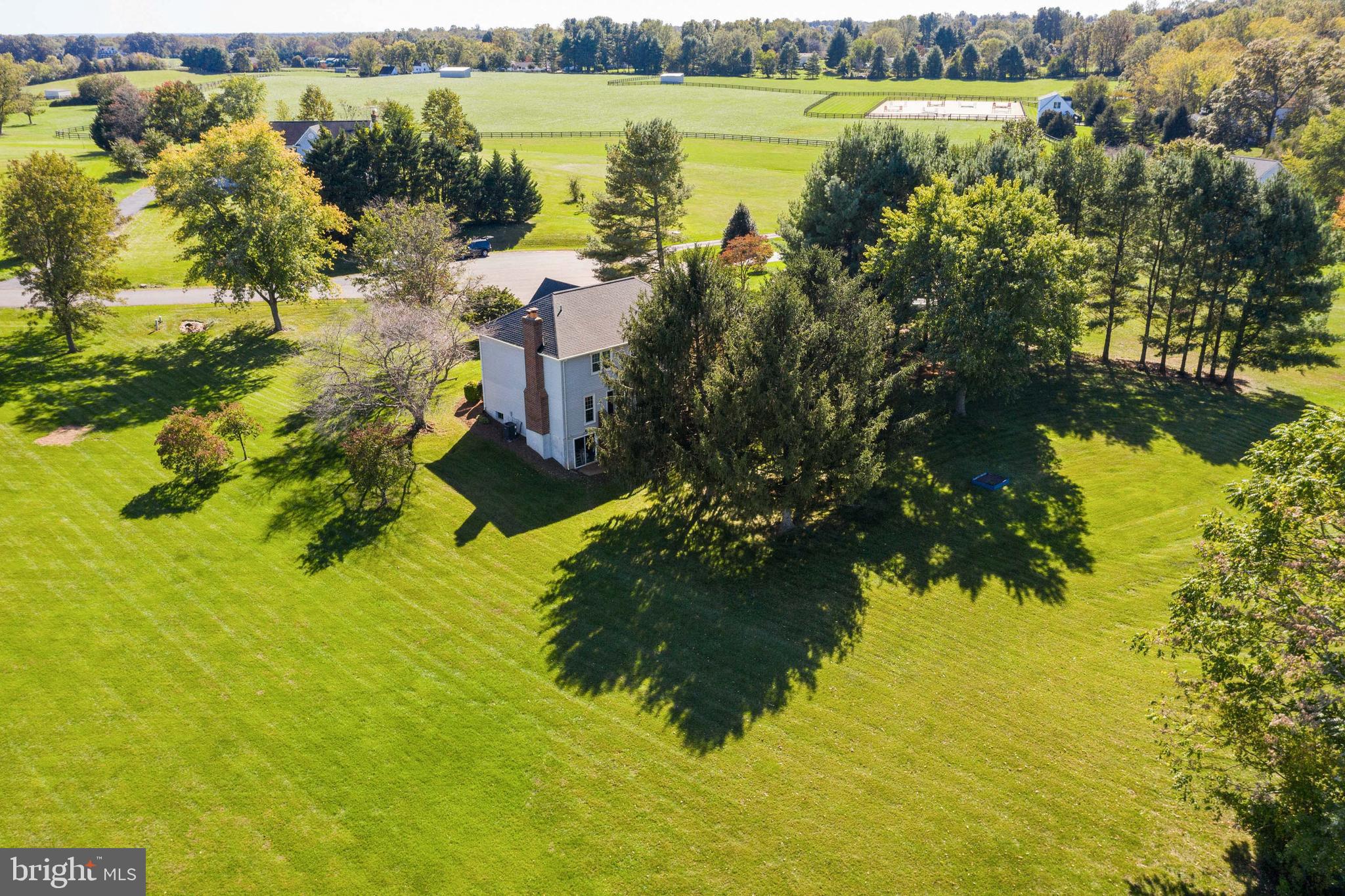ENGLISH MEADOWS - Residential
