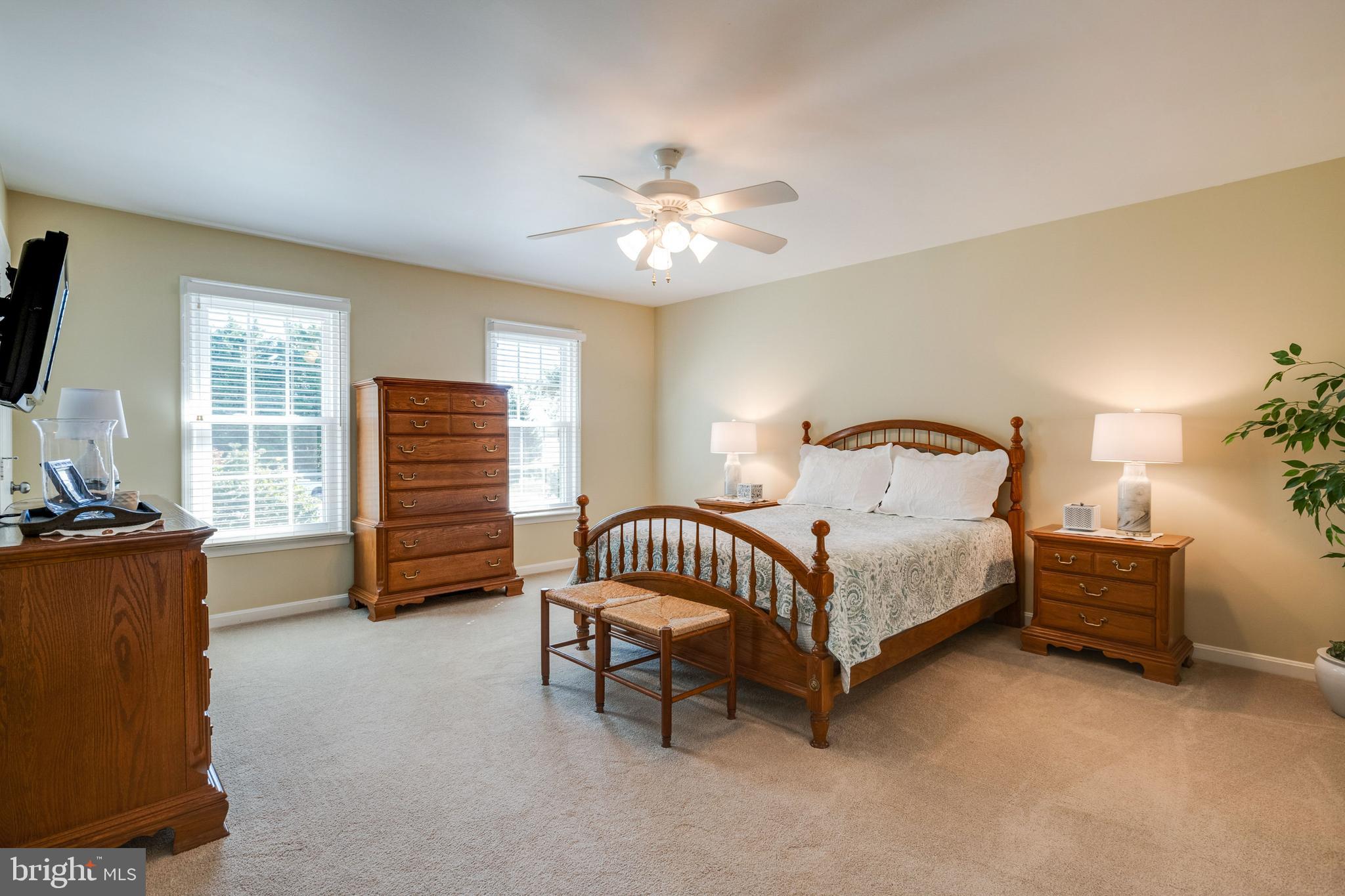 ENGLISH MEADOWS - Residential