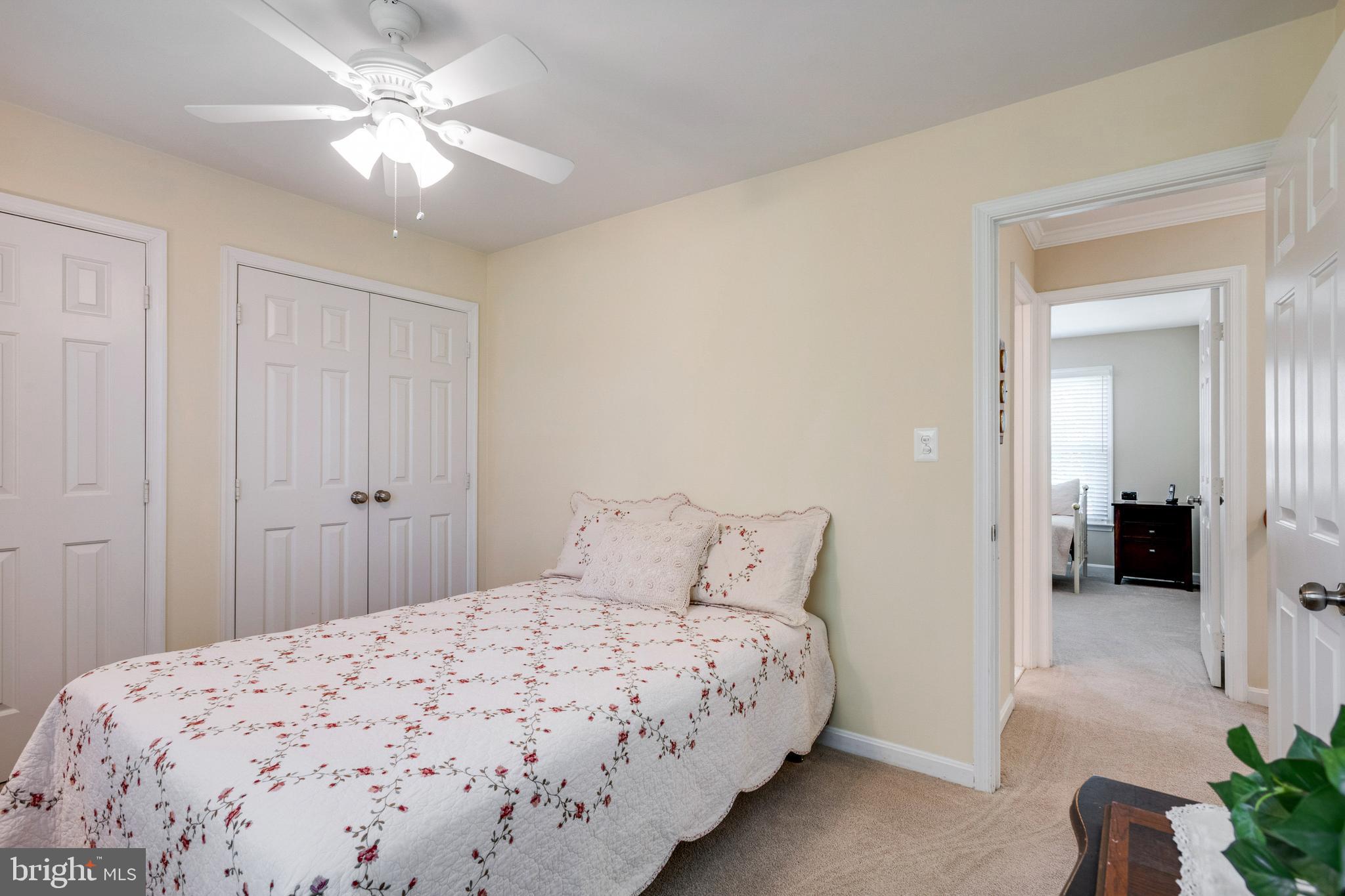 ENGLISH MEADOWS - Residential