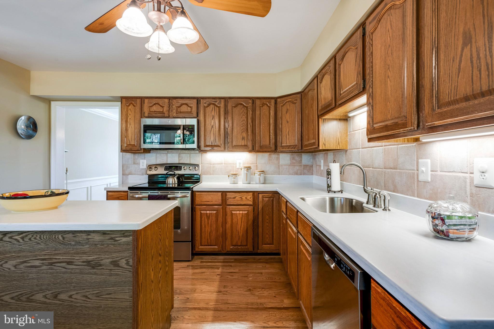 ENGLISH MEADOWS - Residential