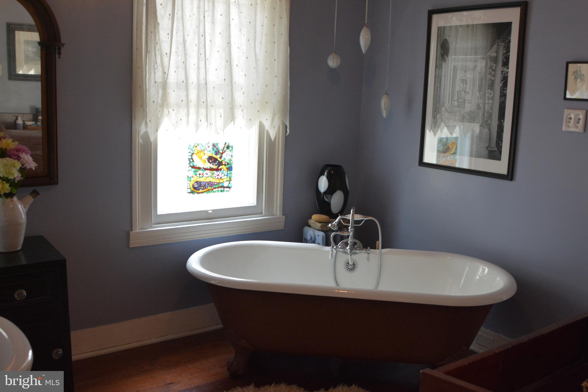 DOWNTOWN FREDERICK - Residential Lease