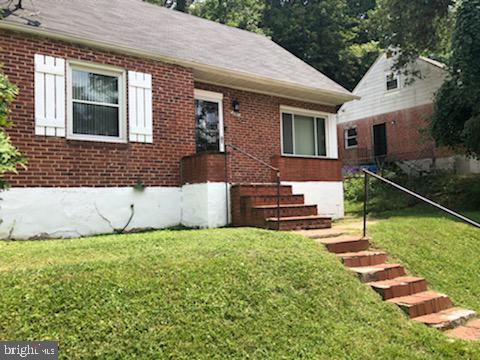 WINDSOR HILLS - Residential