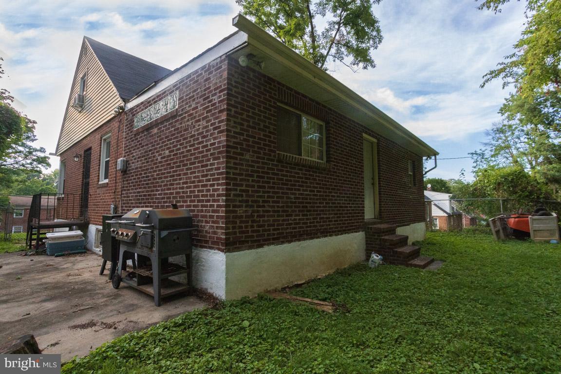 WINDSOR HILLS - Residential
