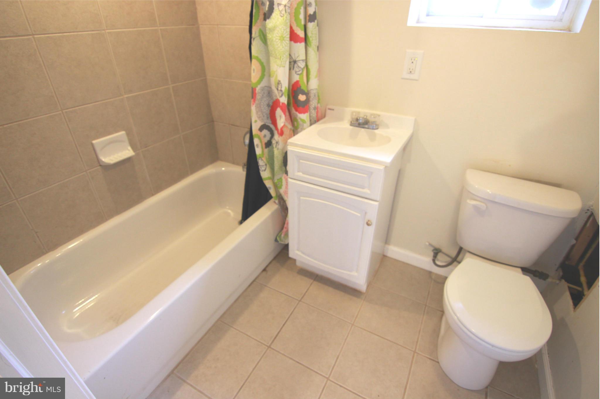 EDNOR GARDENS HISTORIC DISTRICT - Residential Lease