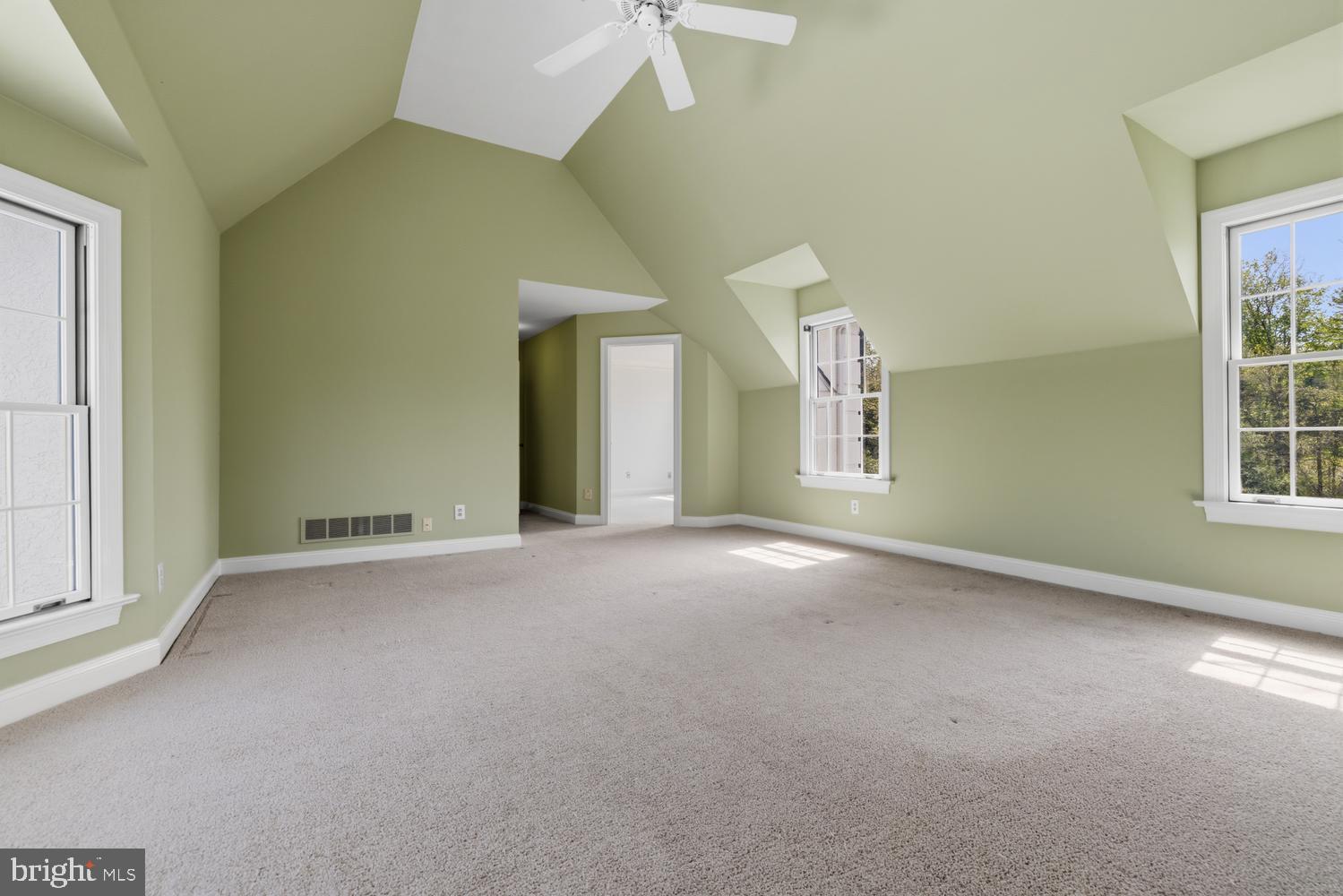 KINGSWOODS - Residential